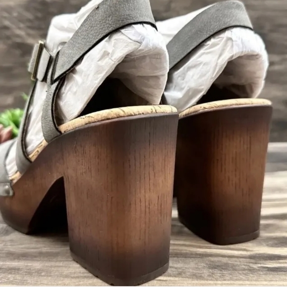 Korks Kork Ease Wendy Cross Strap Studded Clog Platform Sandal Grey NEW - Picture 3 of 7